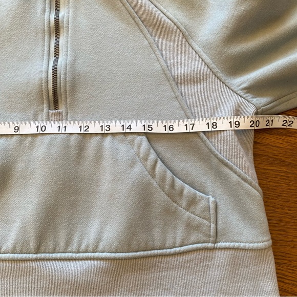 Lululemon half Zip up Crop Hoodie Womens XS/Small Light Blue - Picture 3 of 5